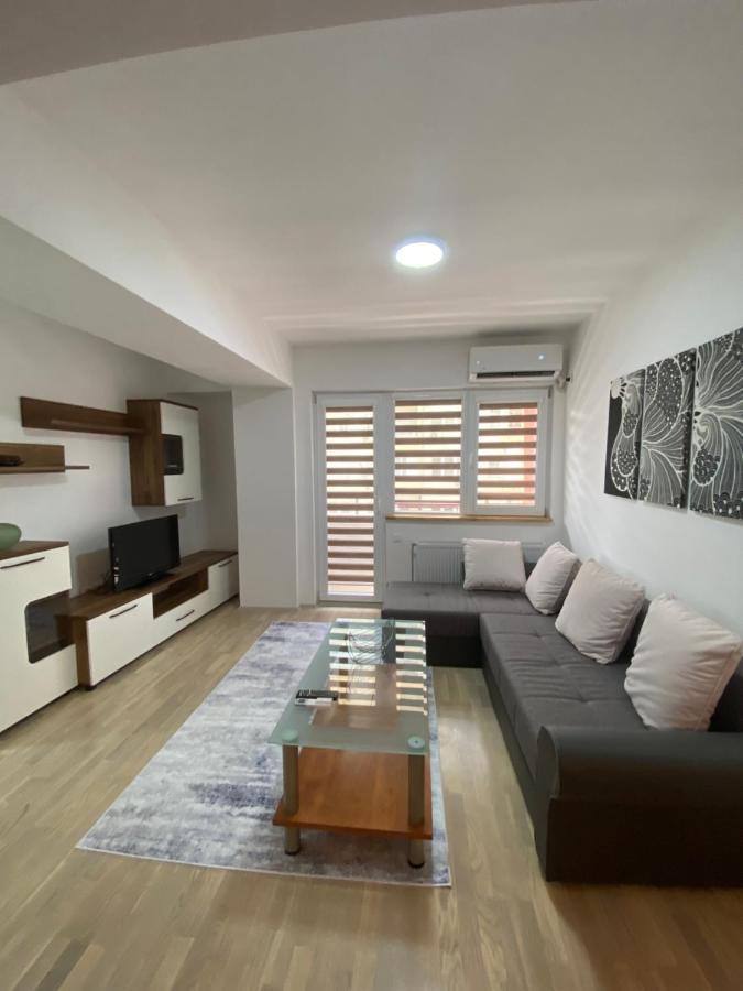 Simonovski'S Apartments Üsküp Dış mekan fotoğraf